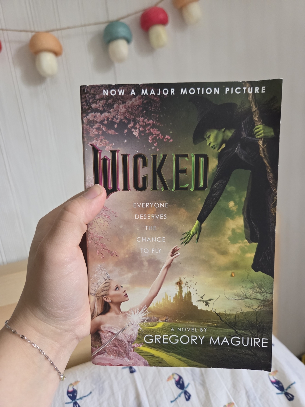 📚3/$10 Wicked by Paperback Novel